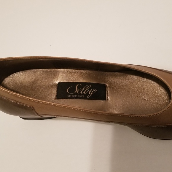 Selby Shoes Selby Womens Leather Slipon Heels Size 7 4a6a Poshmark